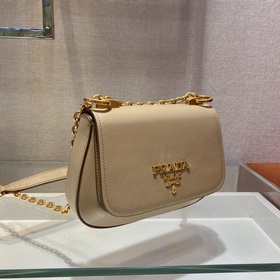 PRADA Сумка с цепочкой Модель： 1BD275 Изготовлена из импортной к
