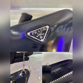 PRADA Маленькая сумка с блестящей цепочкой Новейшая модель： 1BD7