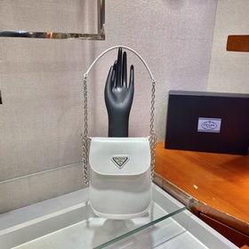 PRADA Новая сумка для мобильного телефона Модель： 1BH185 Эта сум