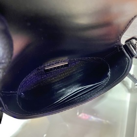 PRADA Новая сумка для мобильного телефона Модель： 1BH185 Эта сум