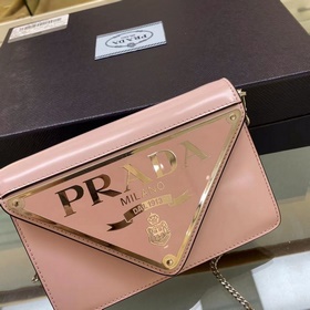 Prada Большой треугольный клапан Модель № 1BH189 Новый цвет Нов