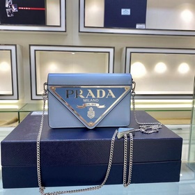 Prada Большой треугольный клапан Модель № 1BH189 Новый цвет Новы