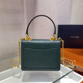 Prada маленькая сумка на цепочке Новая коллекция осень-зима Арти