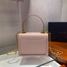 Prada маленькая сумка на цепочке Новая коллекция осень-зима Арти