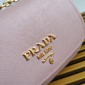 Prada сумка с цепочкой Модель： 1BD275 Изготовлена из импортной ко