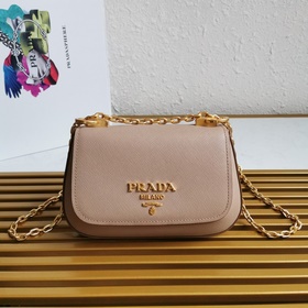 Prada сумка с цепочкой Модель： 1BD275 Изготовлена из импортной ко