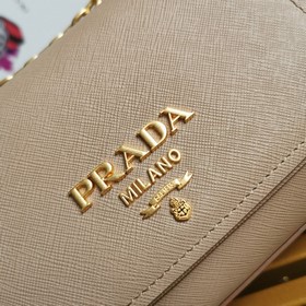 Prada сумка с цепочкой Модель： 1BD275 Изготовлена из импортной ко
