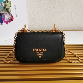 Prada Модель： 1BD275 Изготовлена из импортной кожи Saffiano, с п