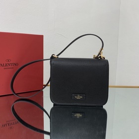 Валентино  Отпечатки ладони Маленькая сумка BOX Блестящая кожа 