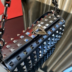 Valentino сумка из зернистой телячьей кожи - Можно носить в руке