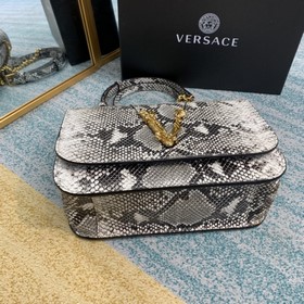 Versace Сумка через плечо с узором кожи змеи Сумка через плечо M