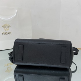 Versace Medusa, средний размер Весенняя и летняя коллекция сумок
