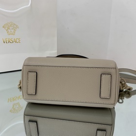 Versace Медуза Vers*ceLaMedusa весенняя и летняя коллекция сумок