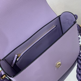 Versace Сумка-тофу Изготовлена в Италииз высококачественной кожи