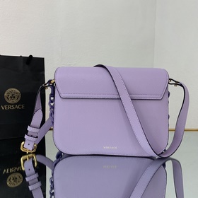 Versace Сумка-тофу Изготовлена в Италииз высококачественной кожи