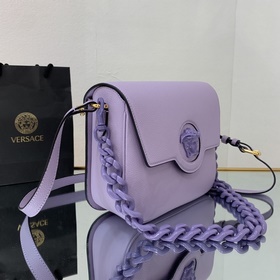 Versace Сумка-тофу Изготовлена в Италииз высококачественной кожи