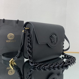 Versace Сумка-тофу Изготовлена в Италииз высококачественной кожи