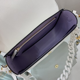 Versace Сумка-тофу Изготовлена в Италииз высококачественной кожи