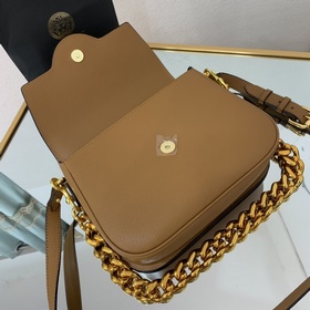 Versace Сумка-тофу Изготовлена в Италииз высококачественной кожи