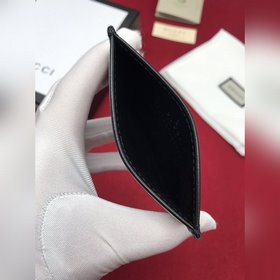 Новая высококачественная модель с уникальным дизайном, выполненна