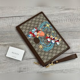Сумка Gucci, новая модель № 647925 с изображением Дональда Дака,