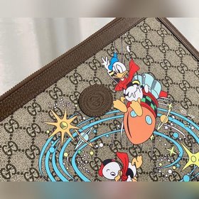 Сумка Gucci, новая модель № 647925 с изображением Дональда Дака, 