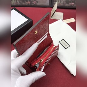 Новейшая модель кожаного портфеля с классическим цветочным узором
