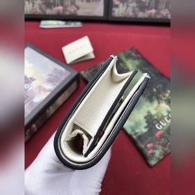 Gucci · кожа, изготовлена из импортной зернистой кожи, с отделкой