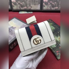 Gucci · кожа, изготовлена из импортной зернистой кожи, с отделкой