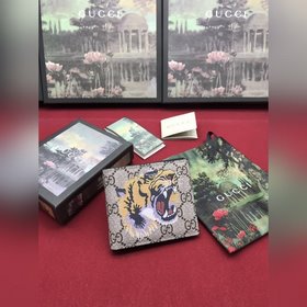 Gucci, подлинный оригинал, модель №： 451268, коричневый ПВХ, боль