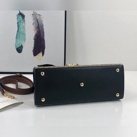 Новая модель Gucci, номер 453188, цвет коричневый, размер 28x19x1