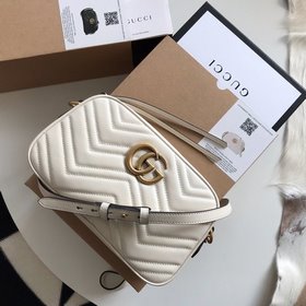 Gucci Футляр для фотоаппарата, модель № 447632, большой размер, 