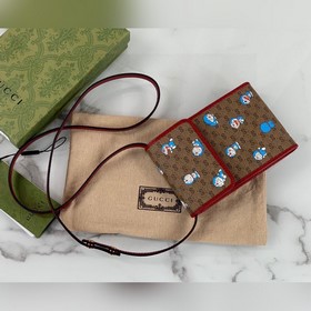 Новая мини-сумка GG #Doraemon x Gucci из совместной коллекции, ар