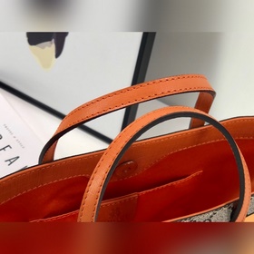 Новая модель Gucci № 410812 с цветными бабочками, размеры 21x20x1