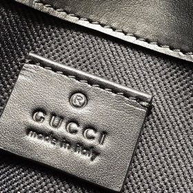 Gucci 598113 Новая серия поясных сумок. Лаконичная поясная сумка 