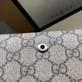 Модель Gucci： 401231 Мини-сумка с цепочкой из кожи с рельефной те