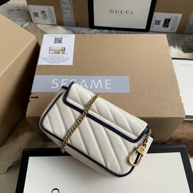 Модель Gucci： 574969 Новая модель GGMarmont изготовлена из белой 