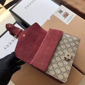Классическая сумка Gucci 421970 в красном цвете с винным оттенком