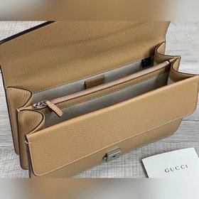 Новая модель Gucci № 400249 из кожи цвета абрикосового, размеры 2