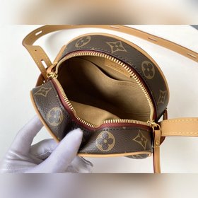 LV модель M45149 Милая модель из весенней коллекции. Самая ожида
