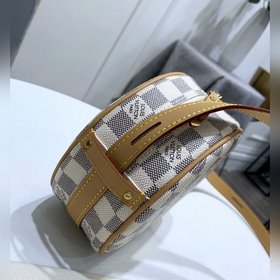 Сумка LV Monogram из парусины с отделкой из натуральной кожи В се