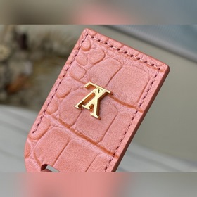 LV Артикул： M43514 Акцентированный крокодил N94160 Нежно-розовый