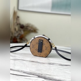 LV Модель： M44699 Мини-сумка из покрытого полотна стеганой подкл