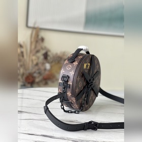 LV Артикул： M59706 Черный круглый чемодан Уникальная круглая фор