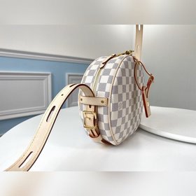 LV Модель M52294 Белая BOITE CHAPEAU SOUPLE В сезоне осень-зима