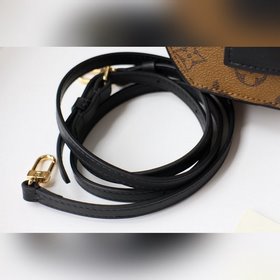 LV Mini Boite Chapeau Сумка Модель M44699 Изготовлена из ткани с