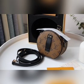 LV Mini Boite Chapeau Сумка Модель M44699 Изготовлена из ткани с