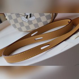 LV BOITE CHAPEAU SOUPLE Модель M52294 Маленький/45149 Круглая сум