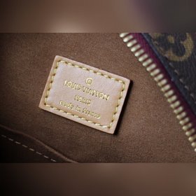 LV BOITE CHAPEAU Сумка Модель M52294 В весенне-летней коллекции 2