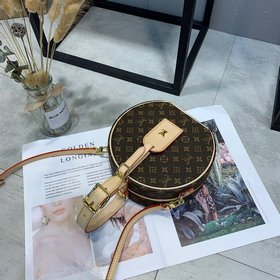 Сумка LV Monogram из ткани с покрытием Размеры： 17,5 x 16,5 x 7,5